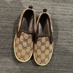 Gucci Kids Brown and Tan Slip-On Loafers